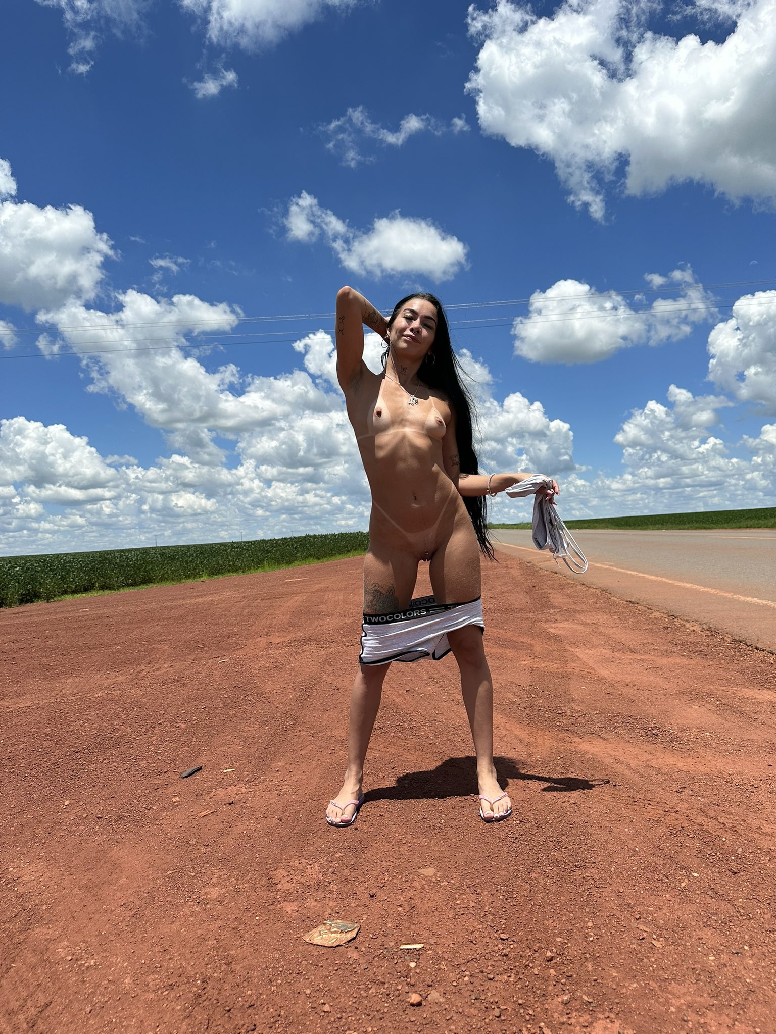 XGISA + DE 30 FOTOS VAZADOS HOTWIFE SAFADA